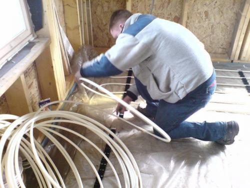 Что лучше для частного дома теплые полы или батареи. Экономичность при эксплуатации 02