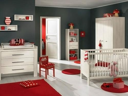 Красно-серый цвет. Неудачные примеры