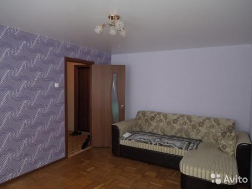 Как клеить обои с рисунком на одну стену. Вертикальное расположение разных обоев