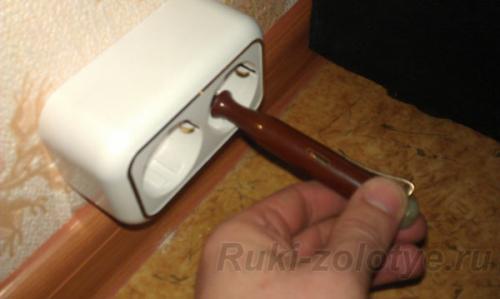 Принципы монтажа пластиковых плинтусов на пол с углами 05 Принципы монтажа пластиковых плинтусов на пол с углами 05