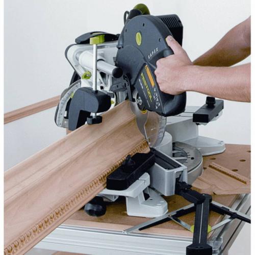 Строительный проект для начинающих: монтаж деревянного плинтуса своими руками 05