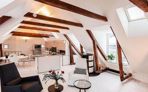 Что дешевле дом с мансардой или двухэтажный. Дом с мансардой – особенности проектной документации и выбора стройматериалов