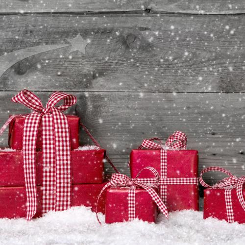 Как украсить дом снаружи своими руками. Варианты уличных украшений для дома на Новый год: трафареты, фото