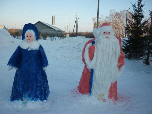 Как украсить дом снаружи своими руками. Варианты уличных украшений для дома на Новый год: трафареты, фото