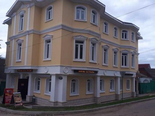 Элементы декора фасада дома. Фасадный декор — красивые сочетания, материалы, технология и советы по отделки домов различных конструкций (105 фото и видео)