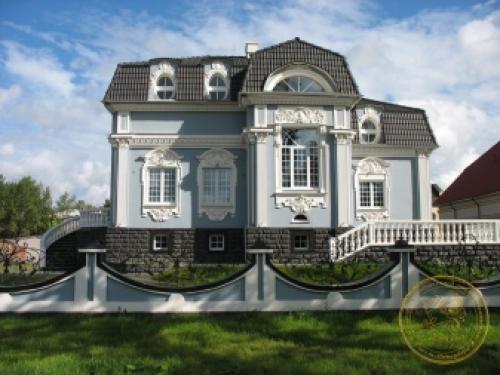 75 примеров декора фасада дома. Украшение дачного дома крышечками от бутылок 07 75 примеров декора фасада дома. Украшение дачного дома крышечками от бутылок 07