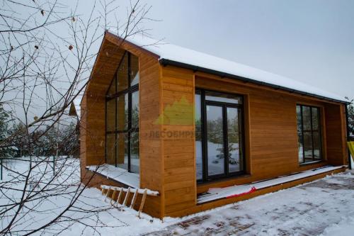 Фасад дома из дерева. Для чего нужна наружная обшивка? 09