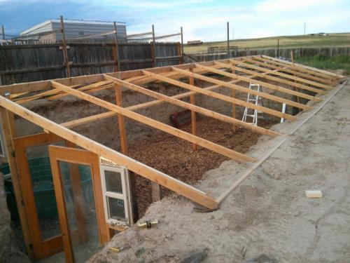 Подземные теплицы в сибири. Пошаговое руководство, как построить биовегетарий для круглогодичного садоводства: устройство подземной теплицы