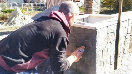 Фасад своими руками из плиточного клея. Процесс создания имитации каменной кладки