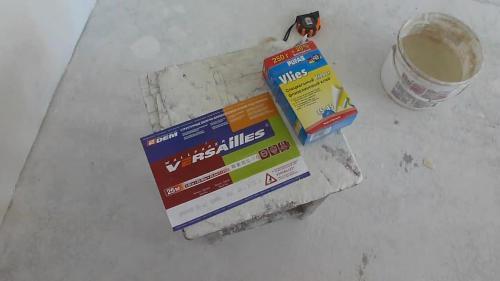 Как клеить флизелиновые обои на потолок. Клеим флизелиновые обои на потолок