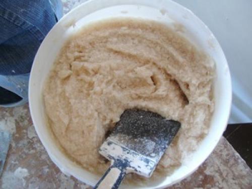 Как правильно клеить обои на потолок жидкие. Изготовление жидких обоев своими руками 03