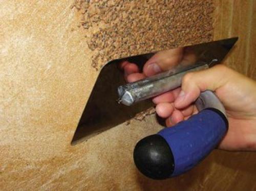 Как правильно клеить обои на потолок жидкие. Изготовление жидких обоев своими руками 04