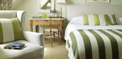 Салатовый цвет: новый тренд в дизайне интерьера 16