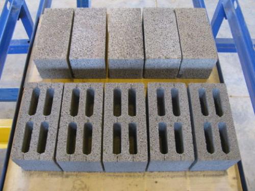 Стеновые бетонные блоки. Бетонный блок пустотелый: сфера применения и отличия от других строительных блоков