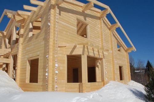 Можно ли строить дом из пеноблоков зимой. Особенности кровельных работ 05