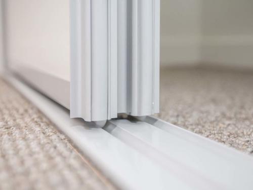 Как правильно устанавливать дверь-купе. Подготовка и монтаж дверей-купе