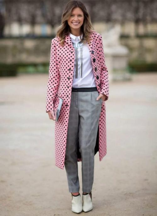 Какие цвета сочетаются с розовым. С чем правильно сочетать розовый цвет в одежде — подбираем подходящую цветовую гамму с аксессуарами