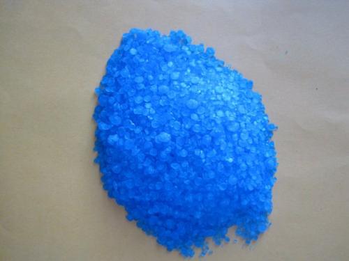 Можно ли использовать химические чистящие средства для чистки холодильника