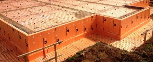 Как утеплить неровный фундамент. Чем утеплить фундамент дома снаружи