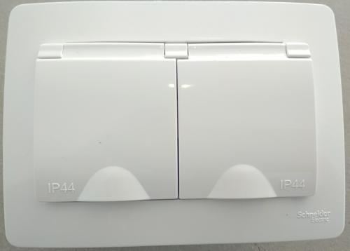 Двойная розетка в один подрозетник. Классификация двойных розеток