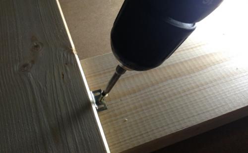 Крепление вагонки на кляймеры. Монтаж на кляймеры 04 Крепление вагонки на кляймеры. Монтаж на кляймеры 04