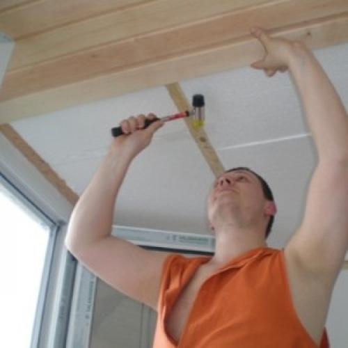 Как крепить вагонку к потолку. Подробная инструкция по обшивке потолка вагонкой