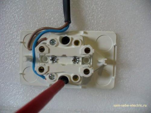 Подключение двойной розетки без заземления. Как установить наружную розетку без заземления?