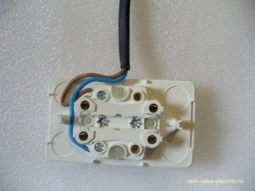 Подключение двойной розетки без заземления. Как установить наружную розетку без заземления?