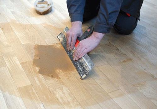 Как выровнять лаги под деревянный пол. Выравнивание деревянного пола: 6 способов исправить кривое положение