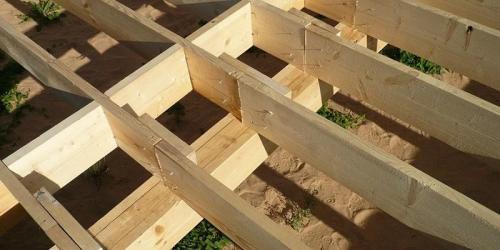 Как правильно крепить лаги к основанию: гвозди, саморезы или другие методы. Способы закрепления лаг на обвязке из бруса