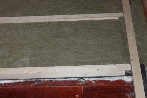 Как обеспечить шумоизоляцию при установке деревянного пола на лагах. Звукоизоляция пола в квартире (пол на лагах)