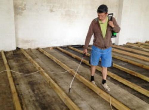 Как обработать древесину для лаг перед установкой. Обработка лаг антисептиком