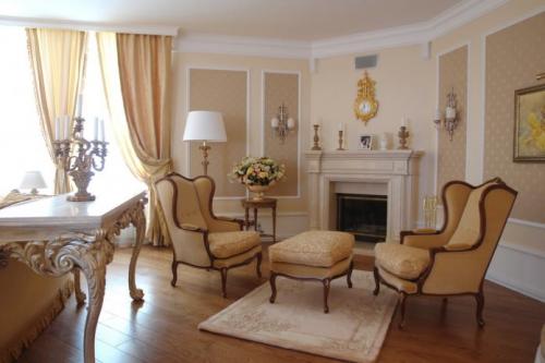 Как поклеить обои в зале. Вертикальное комбинирование 20