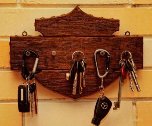 Как выбрать идеальный шкафчик для ключей в раздевалке 11