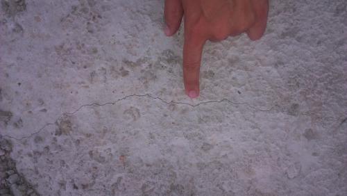 Трещины на фундаменте после заливки. Виды фундаментных трещин 01 Трещины на фундаменте после заливки. Виды фундаментных трещин 01