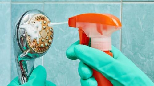 Как решать проблемы с закисанием или ржавчиной на ручке окномойки. Чем отмыть ржавчину с пластика на лейке душа или в лотке стиральной машины? 6 вариантов