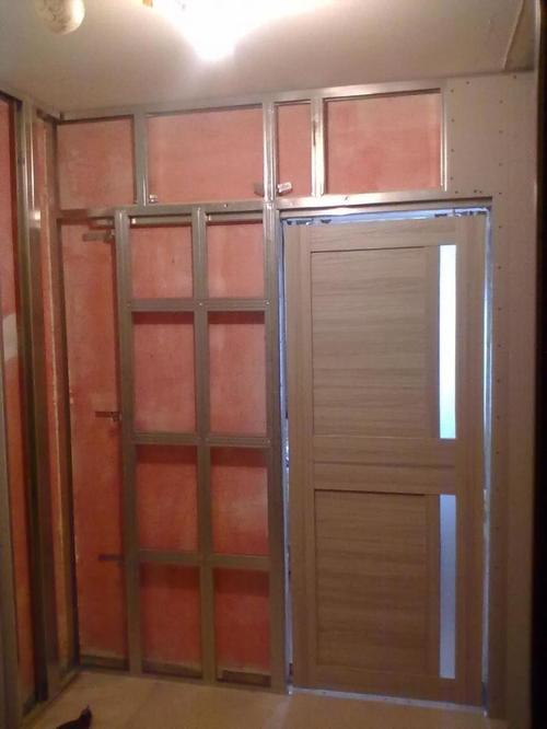 Какие особенности установки дверей-купе в Тонких стенах. Монтаж кассетной двери своими руками