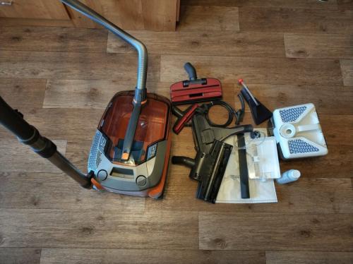 Как чистить само устройство моющего пылесоса после мытья окон. Как промыть моющий пылесос после уборки