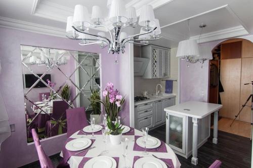 Сиреневое волшебство: 75 идей для интерьера, которые вдохновят вас на изменения 12