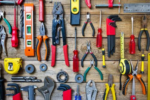 Какие инструменты необходимы для работы. Какие инструменты должны быть в каждом доме: список и особенности хранения