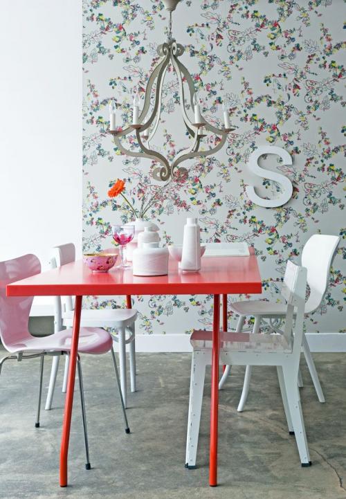 Обои с цветами в интерьере зала. Обои с мелкими и крупными цветами в интерьере