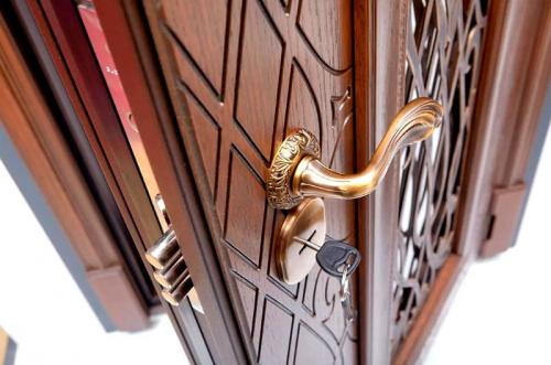 Какие преимущества обеспечивает терморазрыв входных дверей. Двери с терморазрывом: в чём преимущества и недостатки моделей