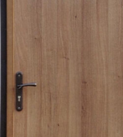 Важность установки двери из тамбура в доме: защита от холода и шума 01