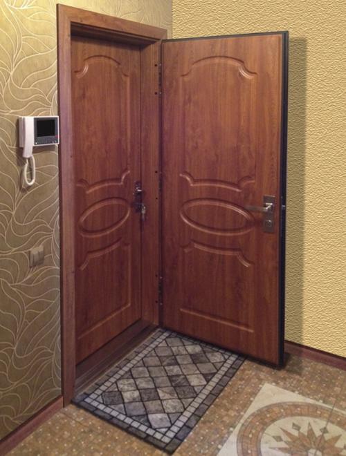 Зачем нужна вторая входная дверь в квартиру 03