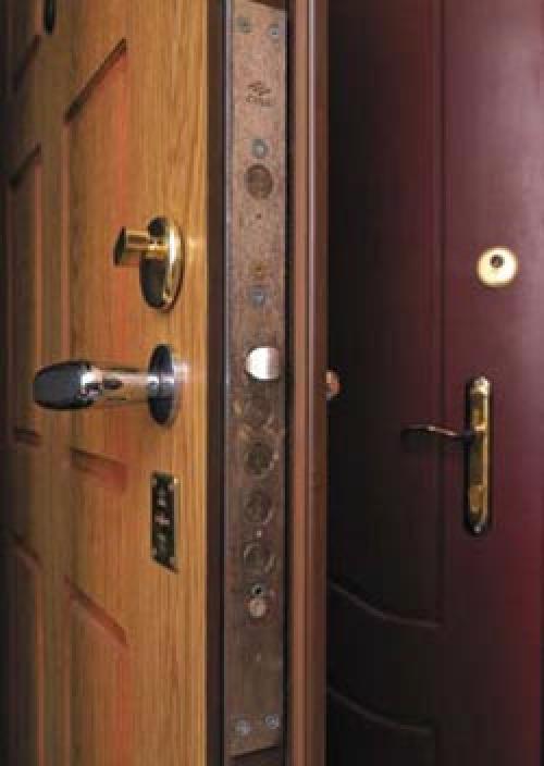 Зачем нужна вторая входная дверь в квартиру 04