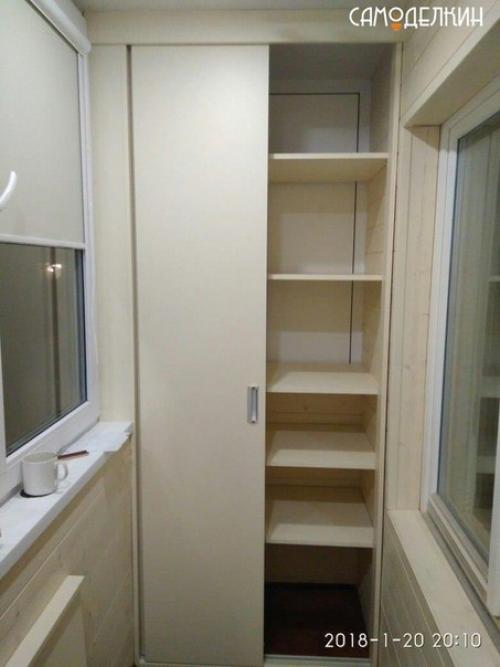 Сделал мебель на балконе сам и на все это ушло два листа дсп. 03