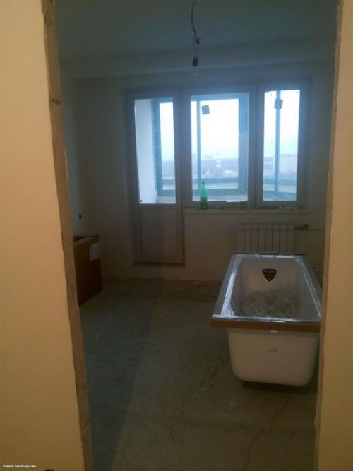 Ремонтом занимался сам после работы. 01