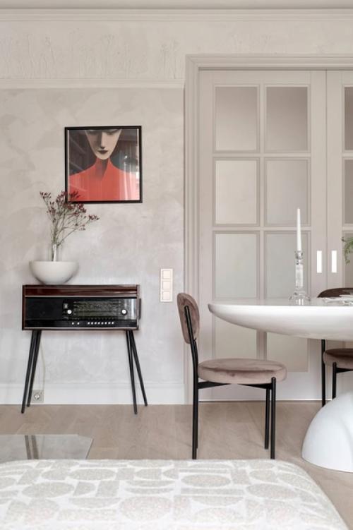 Гармоничный интерьер гостиной с элементами классики. 06