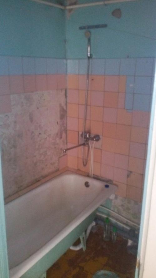 Когда покупаешь квартиру неглядя, иногда бывают неожиданно расписные до и после! 04