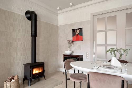 Гармоничный интерьер гостиной с элементами классики. 04